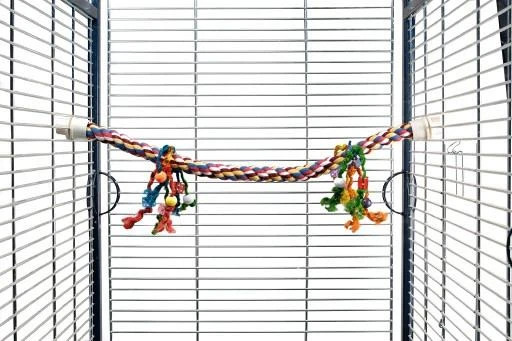 Beeztees Katoenen Papegaaien Zitstok Met Gekleurde Speeltjes. 1 Beeztees Katoenen Papegaaien Zitstok Met Gekleurde Speeltjes.