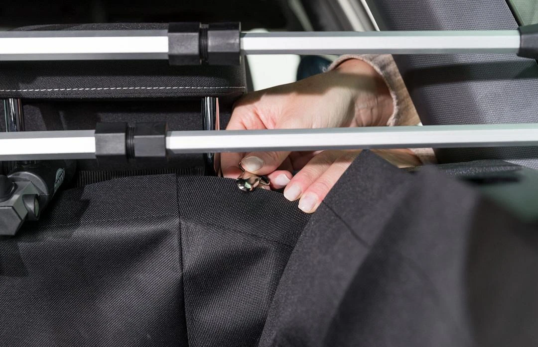 TRIXIE Kofferbakdeken 230 X 170 Cm Zwart 2 TRIXIE Kofferbakdeken 230 X 170 Cm Zwart - Afbeelding 2